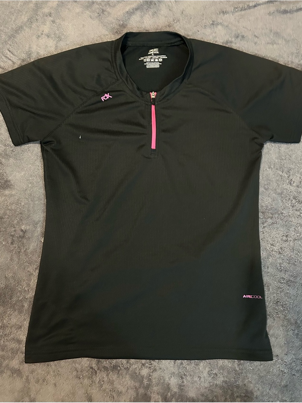 Fox Racing AirCool Black Women's Short Sleeve bike jersey. Size L Slim Fit